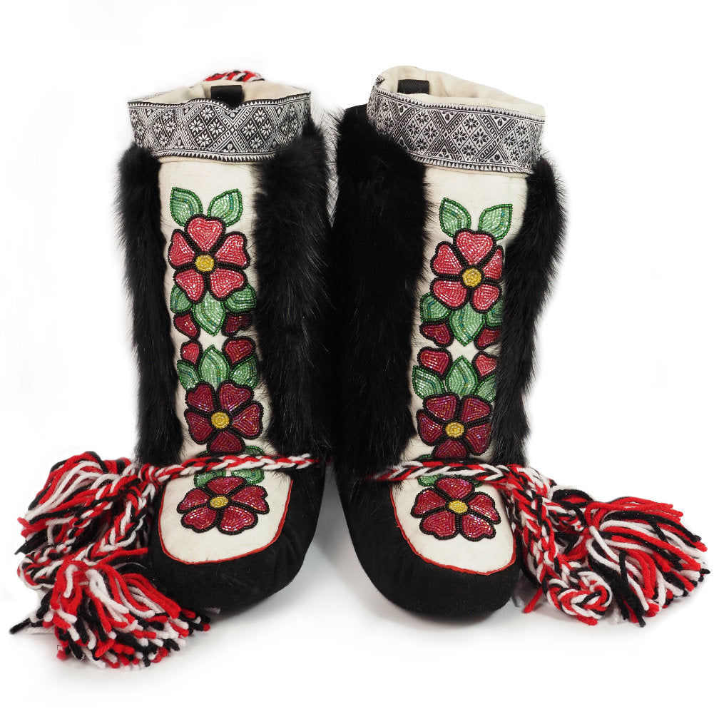 Karen Nicloux Ladies 7 Mukluks Manitobah