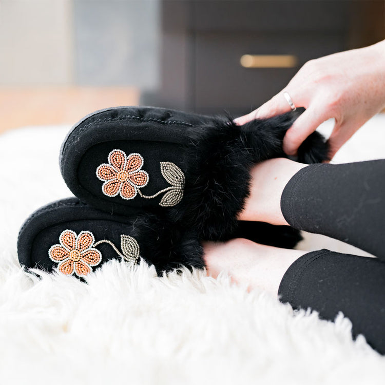 Chaussons MukLuks En Jean – Taille 7 Femme, Bleu – Excellent état (occasion)