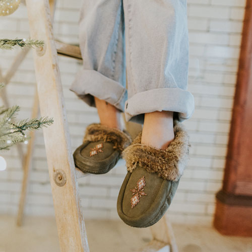 2025 Unwrap Warmth Gift Guide: Manitobah Tipi Slipper