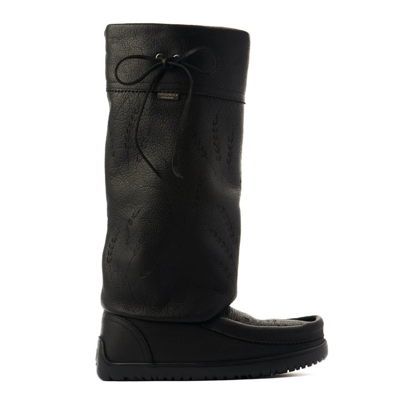 kabbｕｖｅｘｈｌｍｔ３００５７〜５９ｃｍブラックマットバイザー付き Waterproof Tall Gatherer Mukluks Leather Boots Manitobah